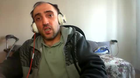 Snapshot of bentish chatting on January 1, 2025, 1:16 pm bentish online show from January 1, 2025, 1:16 pm