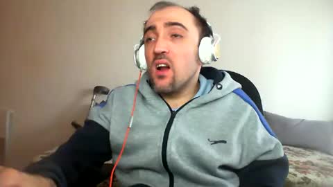 Snapshot of bentish chatting on January 4, 2025, 12:49 pm bentish online show from January 4, 2025, 12:49 pm