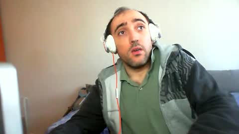 Snapshot of bentish chatting on February 4, 2025, 12:11 pm bentish online show from February 4, 2025, 12:11 pm