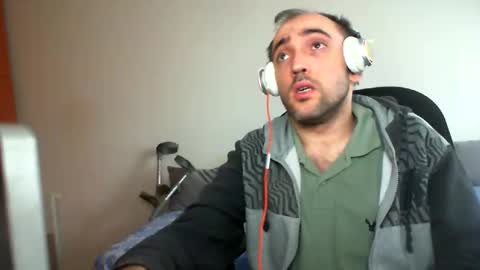 Snapshot of bentish chatting on February 5, 2025, 10:41 am bentish online show from February 5, 2025, 10:41 am