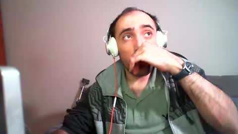 Snapshot of bentish chatting on February 5, 2025, 3:52 pm bentish online show from February 5, 2025, 3:52 pm