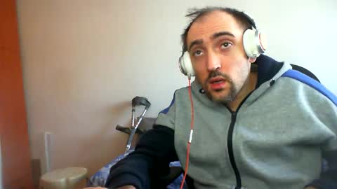 Snapshot of bentish chatting on February 11, 2025, 8:15 am bentish online show from February 11, 2025, 8:15 am