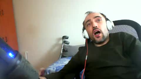 Snapshot of bentish chatting on February 12, 2025, 10:56 am bentish online show from February 12, 2025, 10:56 am