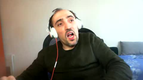 Snapshot of bentish chatting on February 14, 2025, 1:18 pm bentish online show from February 14, 2025, 1:18 pm