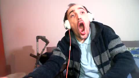 Snapshot of bentish chatting on February 14, 2025, 8:15 pm bentish online show from February 14, 2025, 8:15 pm