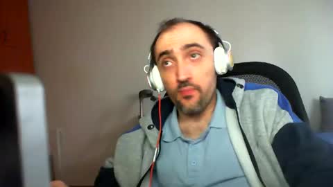 Snapshot of bentish chatting on February 17, 2025, 2:37 pm bentish online show from February 17, 2025, 2:37 pm