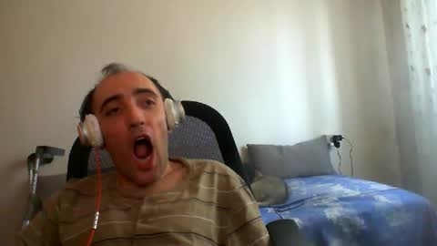 Snapshot of bentish chatting on September 17, 2025, 7:43 am bentish online show from September 17, 2025, 7:43 am