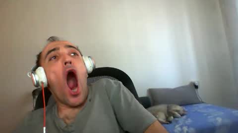 Snapshot of bentish chatting on October 15, 2025, 9:20 am bentish online show from October 15, 2025, 9:20 am