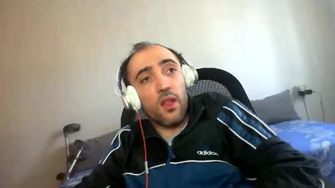 Snapshot of bentish chatting on November 27, 2025, 8:05 am bentish online show from November 27, 2025, 8:05 am