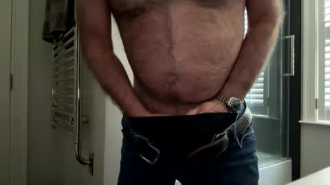 Snapshot of benz10001 chatting on February 21, 2025, 6:48 pm benz10001 online show from February 21, 2025, 6:48 pm