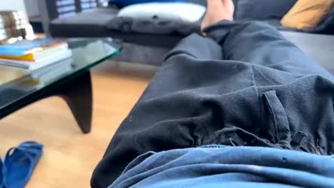 Snapshot of benz10001 chatting on September 21, 2025, 12:51 pm benz10001 online show from September 21, 2025, 12:51 pm