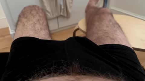 Snapshot of benz10001 chatting on November 9, 2025, 2:26 pm benz10001 online show from November 9, 2025, 2:26 pm