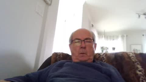 bernard1102 online show from October 24, 2025, 1:29 pm