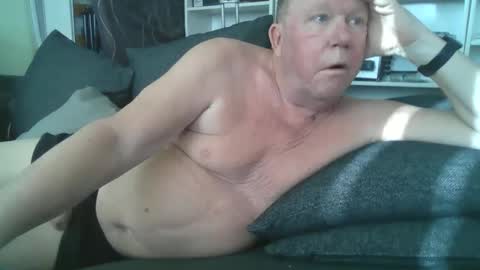 Snapshot of berra3232 chatting on February 11, 2025, 11:10 am berra online show from February 11, 2025, 11:10 am