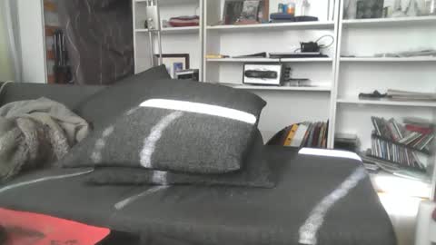 Snapshot of berra3232 chatting on October 11, 2025, 10:03 am berra online show from October 11, 2025, 10:03 am