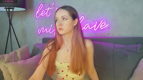 Berta  online show from November 17, 2025, 1:11 am