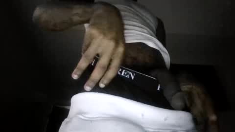 Snapshot of bertdollaz757 chatting on October 28, 2025, 1:03 pm ToxicPipe757 online show from October 28, 2025, 1:03 pm