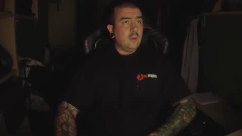 berto3389 online show from September 17, 2025, 6:09 pm