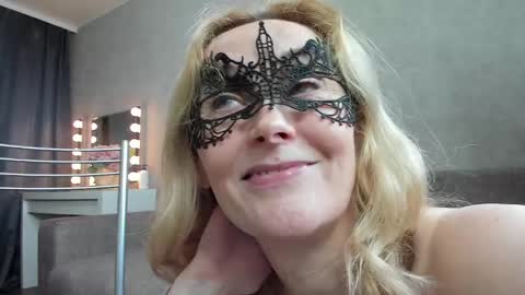 Snapshot of best__angelica chatting on February 6, 2025, 5:30 pm best__angelica online show from February 6, 2025, 5:30 pm