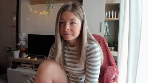 Vicky   online show from January 24, 2025, 8:55 am