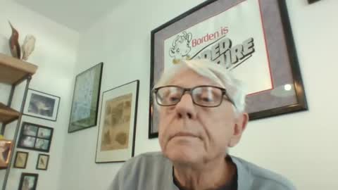 Snapshot of bestshot1951 chatting on December 13, 2024, 6:05 pm bestshot1951 online show from December 13, 2024, 6:05 pm
