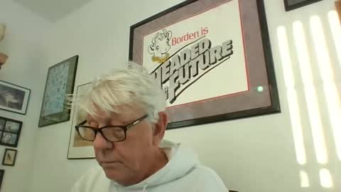 Snapshot of bestshot1951 chatting on January 7, 2025, 1:14 pm bestshot1951 online show from January 7, 2025, 1:14 pm