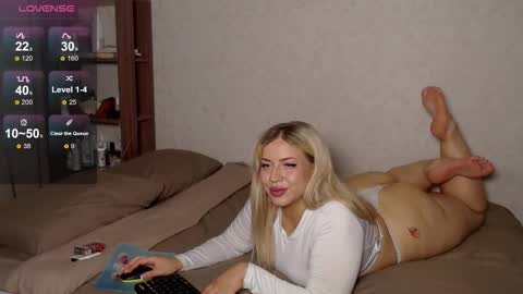 Snapshot of bethflatcher chatting on September 15, 2025, 10:37 am bethflatcher online show from September 15, 2025, 10:37 am