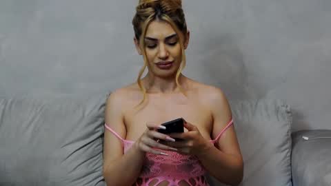 bethierusse online show from January 13, 2025, 12:51 am