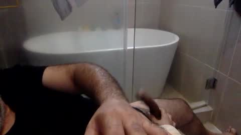 Virtual Gentleman online show from December 31, 2024, 3:53 pm