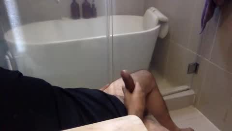 Virtual Gentleman online show from March 9, 2025, 2:32 pm