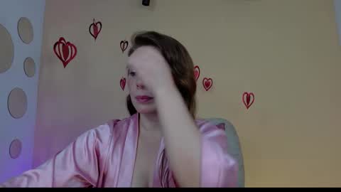 Snapshot of betsy_anub chatting on November 11, 2025, 10:21 pm LINDA online show from November 11, 2025, 10:21 pm