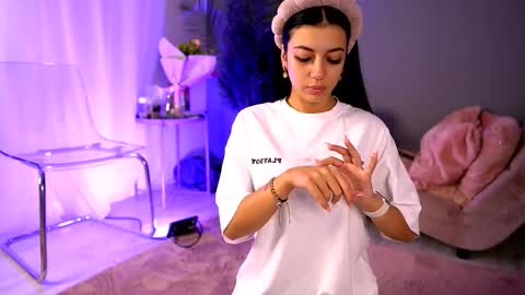 Betty online show from September 20, 2025, 3:51 am