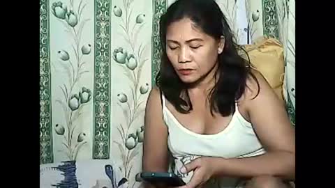 Snapshot of betty_83 chatting on December 11, 2024, 11:30 am betty_83 online show from December 11, 2024, 11:30 am