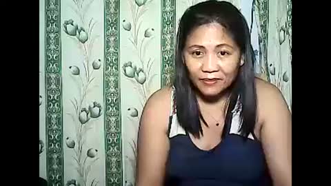 Snapshot of betty_83 chatting on December 25, 2024, 3:38 pm betty_83 online show from December 25, 2024, 3:38 pm