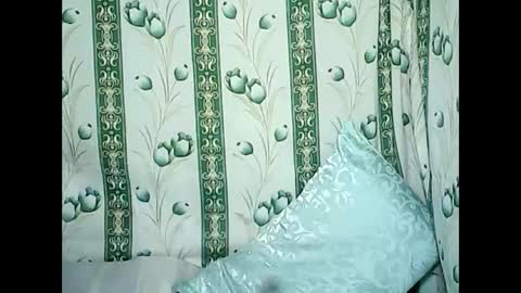 Snapshot of betty_83 chatting on January 11, 2025, 3:31 pm betty_83 online show from January 11, 2025, 3:31 pm