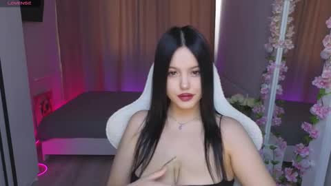 Snapshot of betty__davvis chatting on October 7, 2025, 12:13 pm Betty online show from October 7, 2025, 12:13 pm
