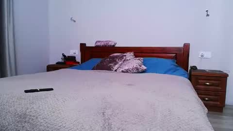 betty_sw online show from September 22, 2025, 11:12 am