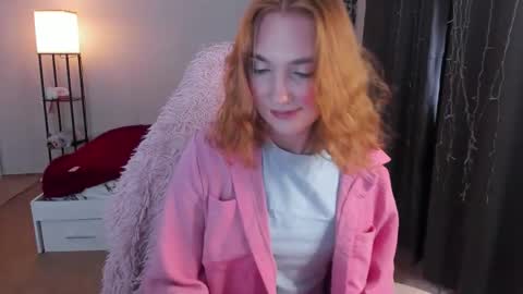 Snapshot of betty_witchy chatting on September 29, 2025, 2:38 am Dory make me happier online show from September 29, 2025, 2:38 am