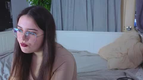 Snapshot of bettywatkins chatting on December 3, 2025, 10:19 pm bettywatkins online show from December 3, 2025, 10:19 pm