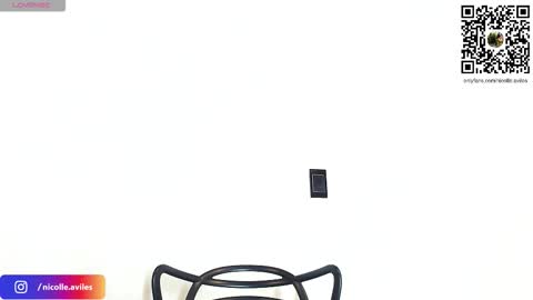 Snapshot of beuty_goddes777 chatting on November 22, 2025, 5:06 am Nicolle Aviles online show from November 22, 2025, 5:06 am