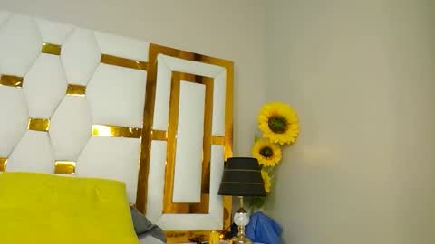 Snapshot of beverlyne5 chatting on February 25, 2025, 1:52 am beverly online show from February 25, 2025, 1:52 am