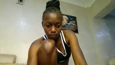 Snapshot of beverlyne5 chatting on February 28, 2025, 6:52 pm beverly online show from February 28, 2025, 6:52 pm