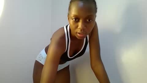 Snapshot of beverlyne5 chatting on March 4, 2025, 6:18 pm beverly online show from March 4, 2025, 6:18 pm