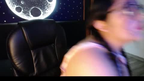 Snapshot of beyota_11 chatting on November 2, 2025, 11:45 am beyota online show from November 2, 2025, 11:45 am