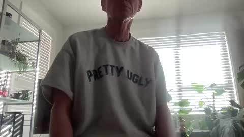 bgrade online show from September 11, 2025, 8:42 pm