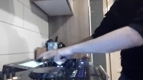 bhjjgg777 online show from January 6, 2025, 1:42 am