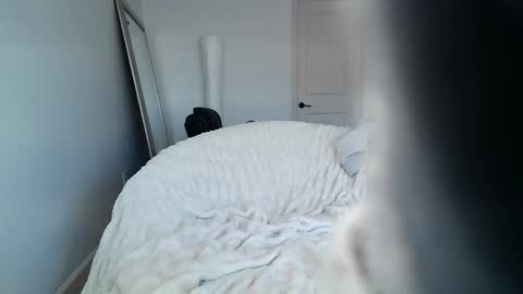 Snapshot of bi_sexualmilf chatting on January 5, 2025, 5:30 pm Bi sexualmilf Fansly online show from January 5, 2025, 5:30 pm