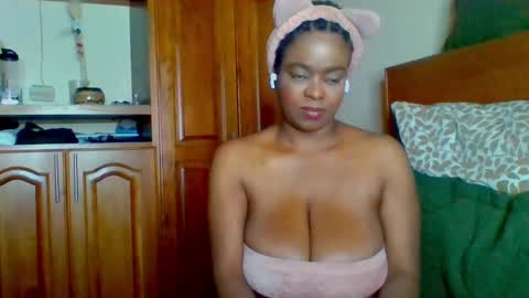 bianca ebony online show from February 6, 2025, 9:49 pm