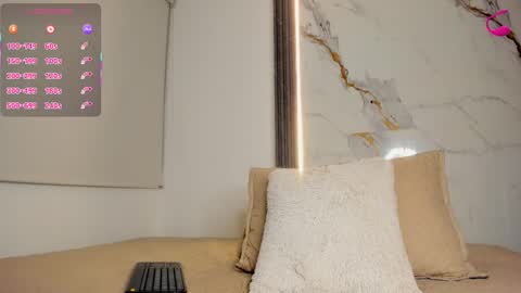 Snapshot of bianca_onyx chatting on November 22, 2025, 1:59 am bianca_onyx online show from November 22, 2025, 1:59 am