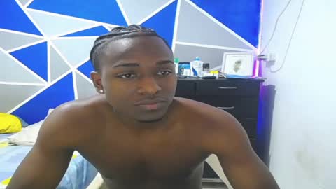 big_black11 online show from February 22, 2025, 1:02 pm